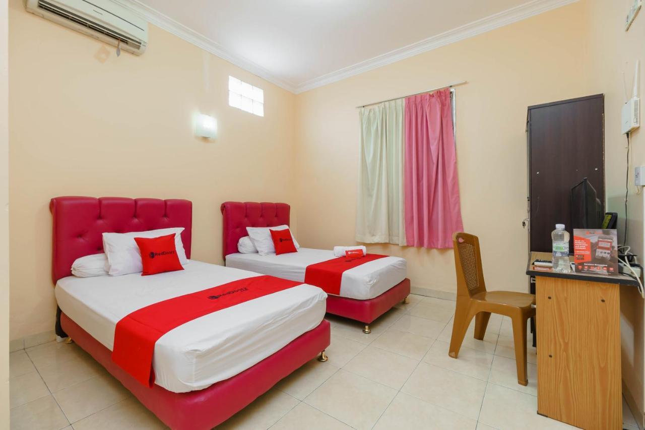 Reddoorz Syariah Near Palembang Square Mall 3 Экстерьер фото